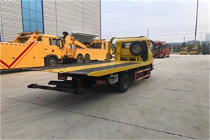 固阳非事故拖车